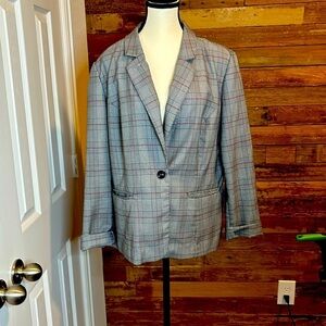 Super cute plaid jacket